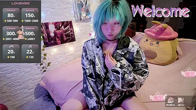 Akemilun online show from October 3, 8:28 pm