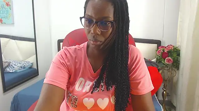 Sara Marks online show from November 10, 11:20 am