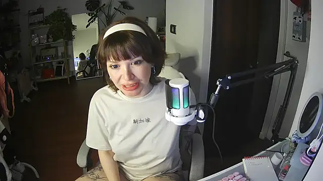 angelic sg online show from January 5, 1:35 am