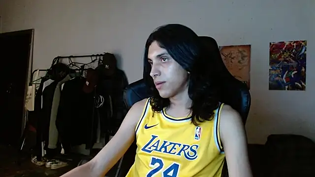 Snapshot of angelitofemboy chatting on January 6, 10:58 pm angelitofemboy online show from January 6, 10:58 pm