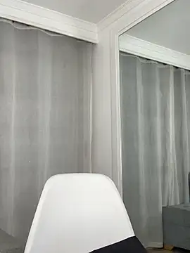 ImAlicee online show from March 6, 1:05 am