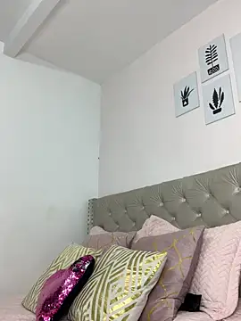 Snapshot of ImAlicee chatting on March 23, 11:53 pm ImAlicee online show from March 23, 11:53 pm