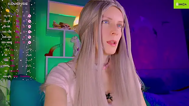 Snapshot of Flash_Summer chatting on October 30, 11:49 pm Flash Summer online show from October 30, 11:49 pm