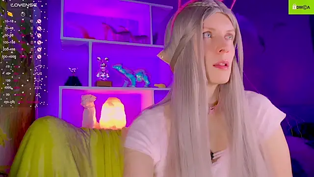 Snapshot of Flash_Summer chatting on November 29, 10:40 am Flash Summer online show from November 29, 10:40 am