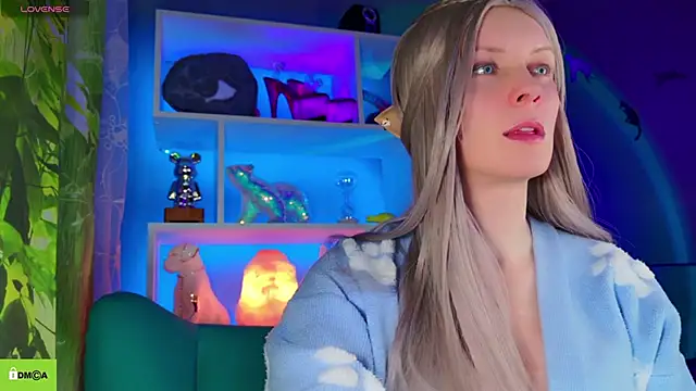 Snapshot of Flash_Summer chatting on February 24, 1:03 am Flash Summer online show from February 24, 1:03 am