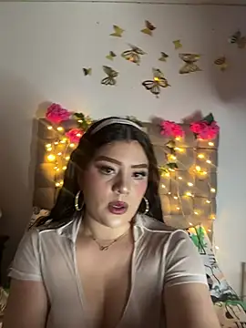 Jullieetta online show from June 26, 11:47 am