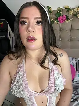 Jullieetta online show from July 14, 12:33 pm