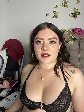 Jullieetta online show from July 28, 9:14 pm