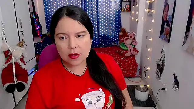 claryssa  online show from December 14, 9:02 pm