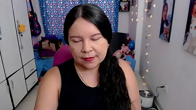 claryssa  online show from September 13, 7:02 pm