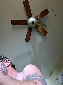 Hugebwc102 online show from October 5, 6:45 am