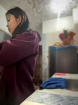 emily rosse04 online show from September 15, 12:05 pm