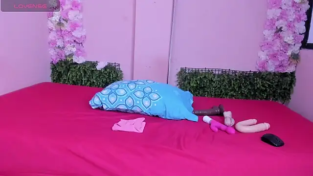 Snapshot of grandmother_milf chatting on October 4, 8:07 pm grandmother milf online show from October 4, 8:07 pm