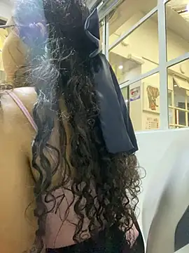 CurlyGirl 1 online show from December 7, 11:51 am