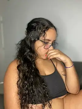 CurlyGirl 1 online show from December 13, 3:11 pm