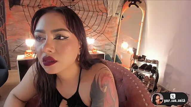 Snapshot of samara_smithh chatting on October 20, 12:05 pm samara smithh online show from October 20, 12:05 pm