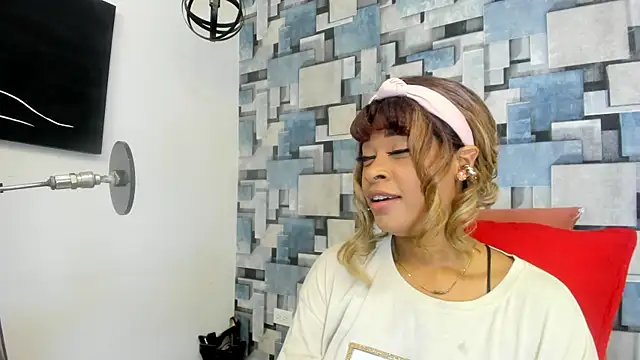 Snapshot of angel_dthroatt chatting on April 20, 12:08 pm angel dthroatt online show from April 20, 12:08 pm