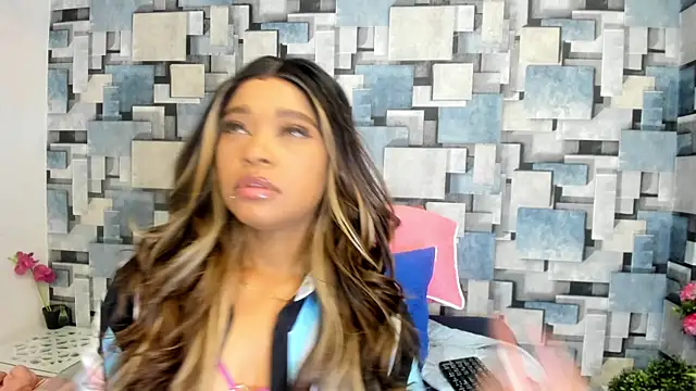 Snapshot of angel_dthroatt chatting on May 26, 12:12 pm angel dthroatt online show from May 26, 12:12 pm