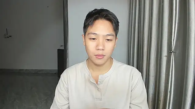 Snapshot of Oliver_Nl chatting on December 9, 4:47 pm Oliver Nl online show from December 9, 4:47 pm