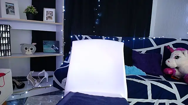BellaLiz  online show from January 25, 1:54 am