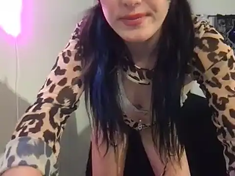 kittycatkendra online show from December 14, 8:34 am