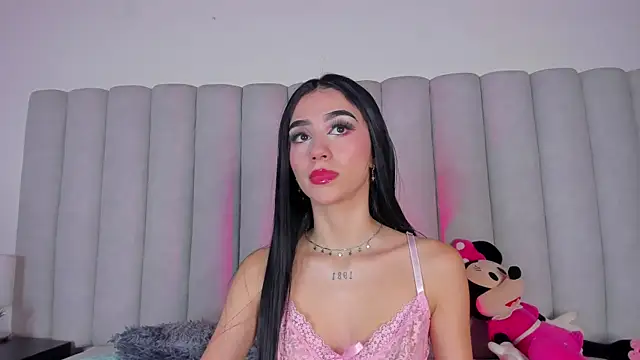 Snapshot of CristalCornner_ chatting on February 8, 7:27 pm CristalCornner online show from February 8, 7:27 pm