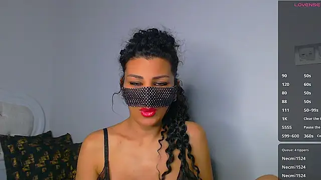 Turkish Latina online show from December 17, 12:45 am