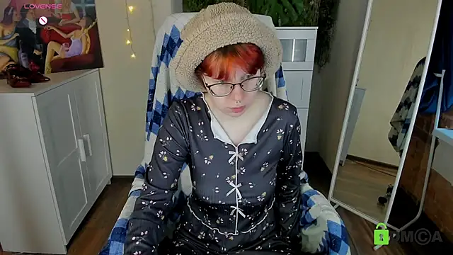 Melissa Wells online show from November 16, 10:43 am