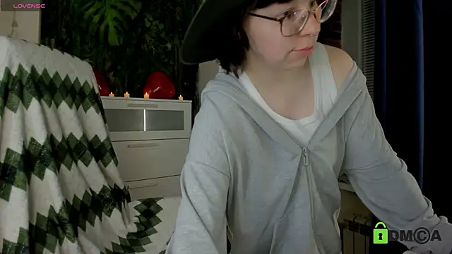 Melissa Wells online show from June 17, 11:49 pm