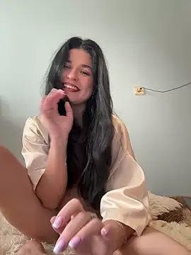 AlisaDoll444 online show from September 18, 6:59 am