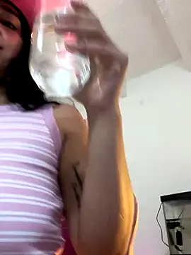 Meganmilk1 online show from October 27, 4:44 pm