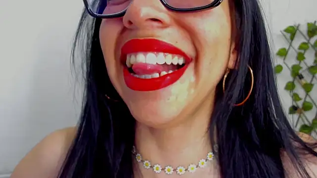 Snapshot of Katty_mouth chatting on October 11, 1:42 pm Katty mouth online show from October 11, 1:42 pm