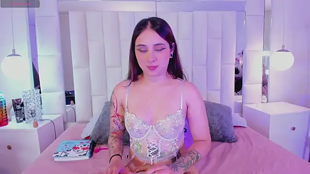 Luciana 66 online show from February 1, 1:23 am