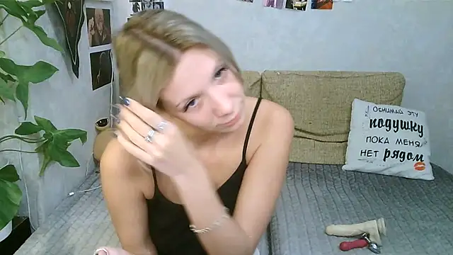 -GoldenGirl- online show from November 13, 6:29 pm