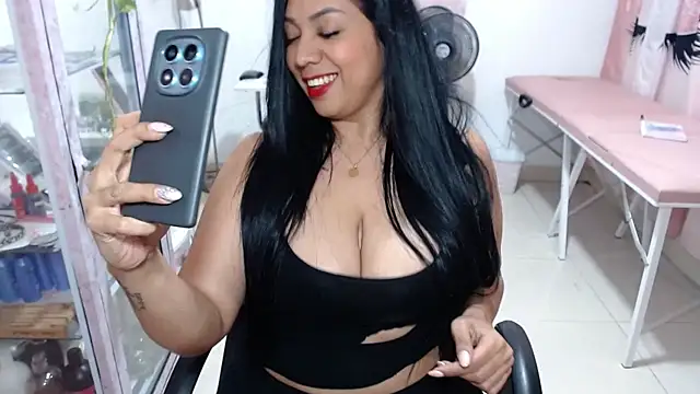 titsbiglovers online show from June 9, 11:27 pm