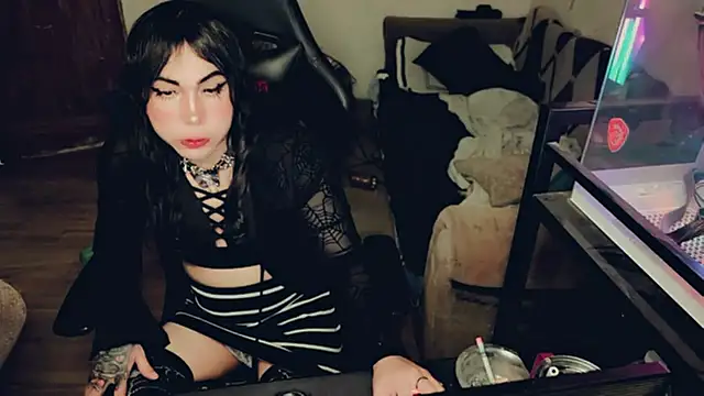 evelyntvsexy online show from July 9, 12:53 pm