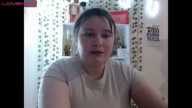 Snapshot of Light_Luna chatting on January 13, 11:52 am Light Luna online show from January 13, 11:52 am