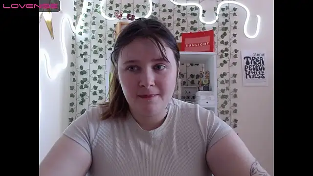 Snapshot of Light_Luna chatting on January 14, 6:24 am Light Luna online show from January 14, 6:24 am