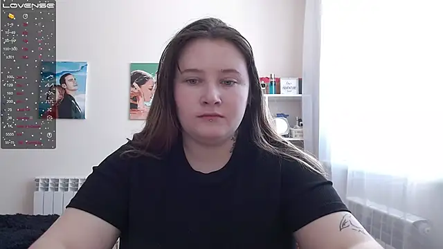 Snapshot of Light_Luna chatting on February 8, 4:57 am Light Luna online show from February 8, 4:57 am