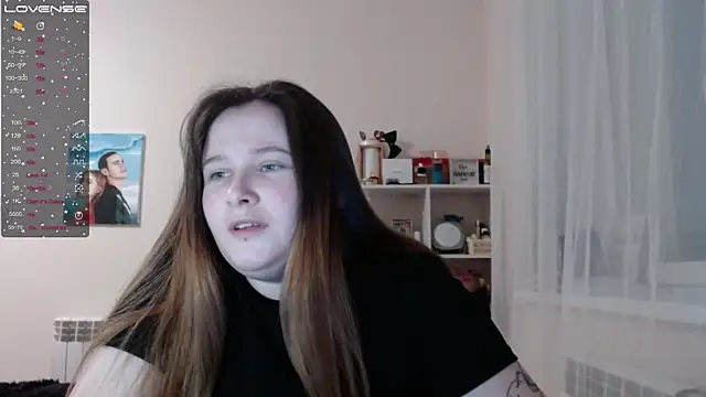 Snapshot of Light_Luna chatting on February 8, 12:06 pm Light Luna online show from February 8, 12:06 pm