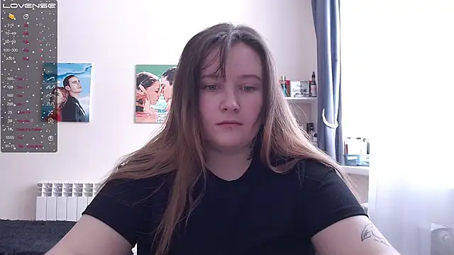 Snapshot of Light_Luna chatting on February 14, 6:02 am Light Luna online show from February 14, 6:02 am