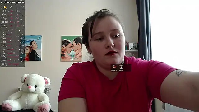 Snapshot of Light_Luna chatting on February 14, 10:17 am Light Luna online show from February 14, 10:17 am