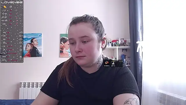 Snapshot of Light_Luna chatting on February 27, 3:58 am Light Luna online show from February 27, 3:58 am