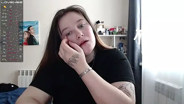 Snapshot of Light_Luna chatting on February 27, 11:20 am Light Luna online show from February 27, 11:20 am