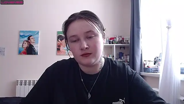 Snapshot of Light_Luna chatting on March 6, 9:36 am Light Luna online show from March 6, 9:36 am
