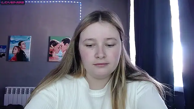 Snapshot of Light_Luna chatting on October 12, 7:51 am Light Luna online show from October 12, 7:51 am