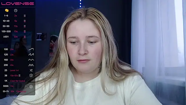 Snapshot of Light_Luna chatting on November 3, 10:16 am Light Luna online show from November 3, 10:16 am