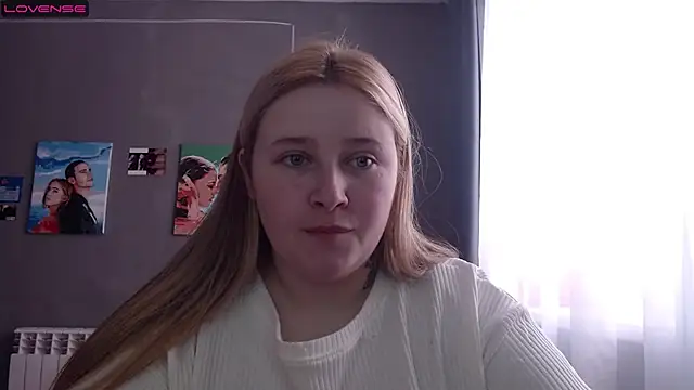 Snapshot of Light_Luna chatting on November 5, 7:08 am Light Luna online show from November 5, 7:08 am