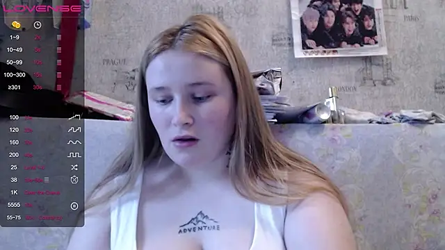 Snapshot of Light_Luna chatting on November 12, 7:09 am Light Luna online show from November 12, 7:09 am