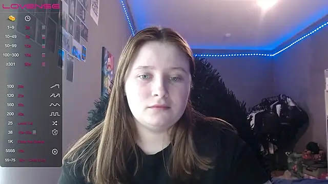 Snapshot of Light_Luna chatting on January 17, 3:39 pm Light Luna online show from January 17, 3:39 pm